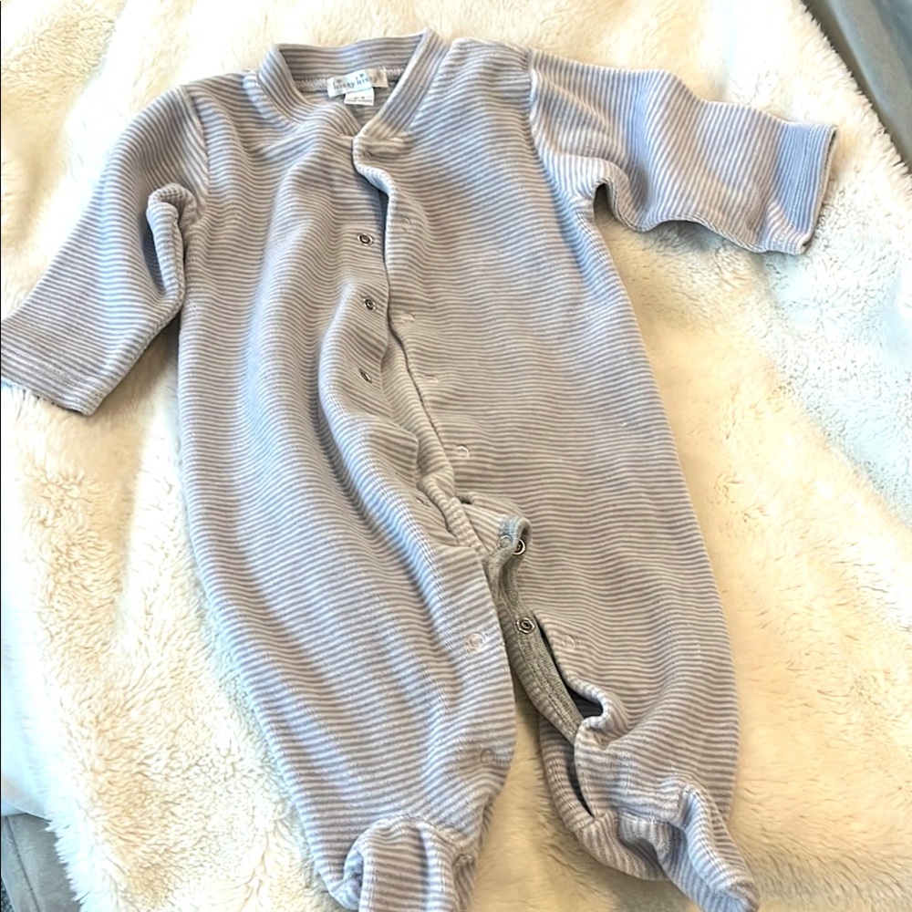 Perfect condition velour kissy kissy pjs